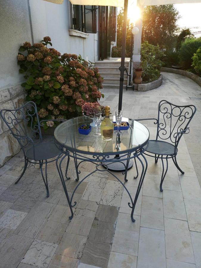 B&B Villa Maria Giovinazzo Bagian luar foto