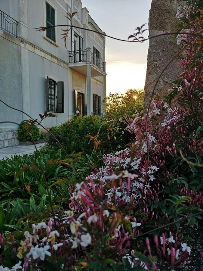 B&B Villa Maria Giovinazzo Bagian luar foto
